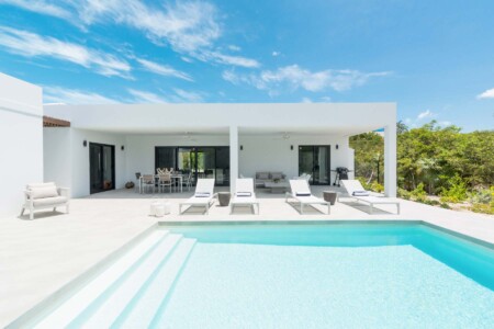 Private Villa Rentals - Tradewinds - Turks and Caicos Vacation