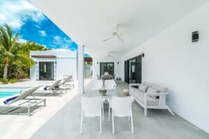 Sitting area, back porch - Luxury Villa in Providenciales