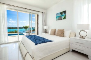 Master Bedroom Luxury 3 bedroom Villa- Providenciales - SRA